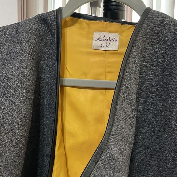 Laila’s Wool Cape Coat - Picture 4 of 12